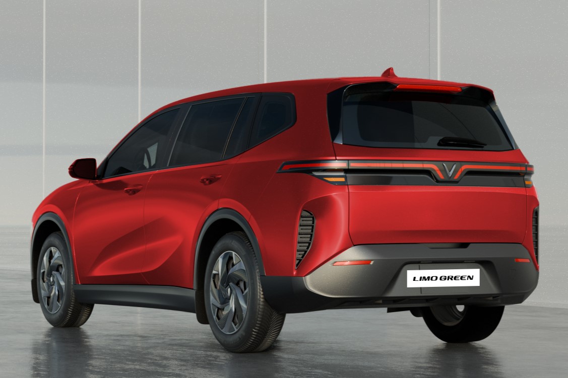 Đuôi xe Limo 7 chỗ